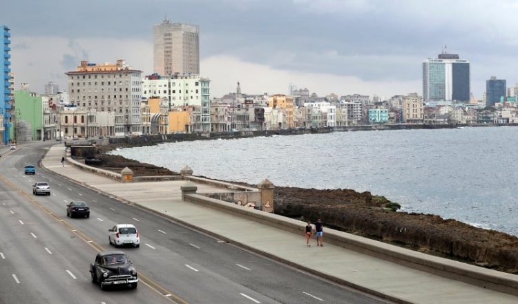 Cuba, en una lenta transición