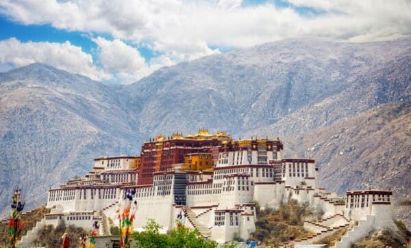 El hermoso palacio de Potala, símbolo de los tibetanos