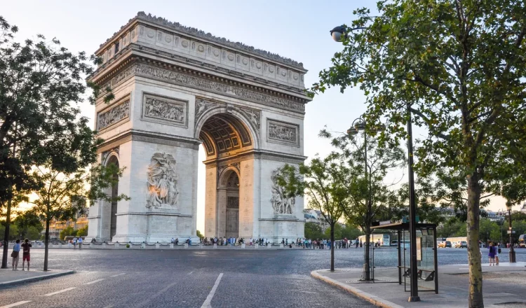 El Arco del Triunfo de París, un símbolo de las victorias francesas