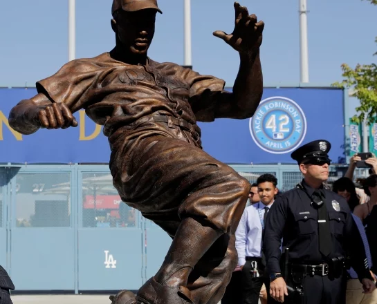 Jackie Robinson, el inmortal número 42